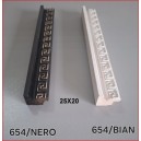 Valge, kulutatud geomeetriline siseserv 25 x 20 x 8mm